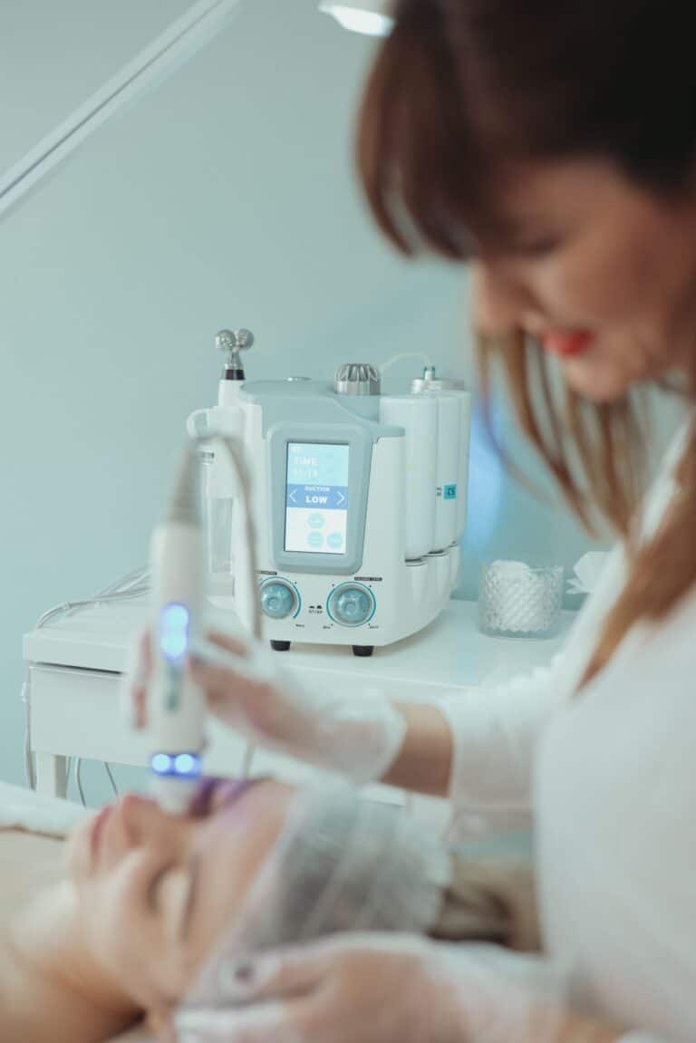Tre teknologier, der former den moderne kosmetiske klinik